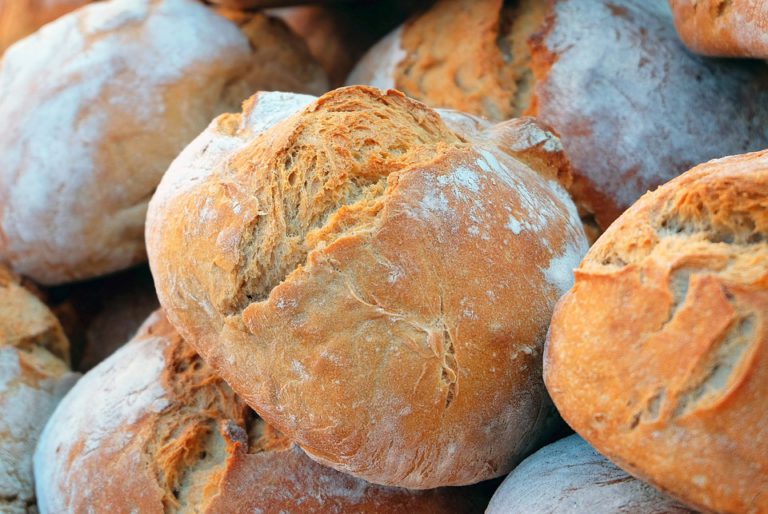 4 bonne raisons de cuisiner dans un four à pain à bois