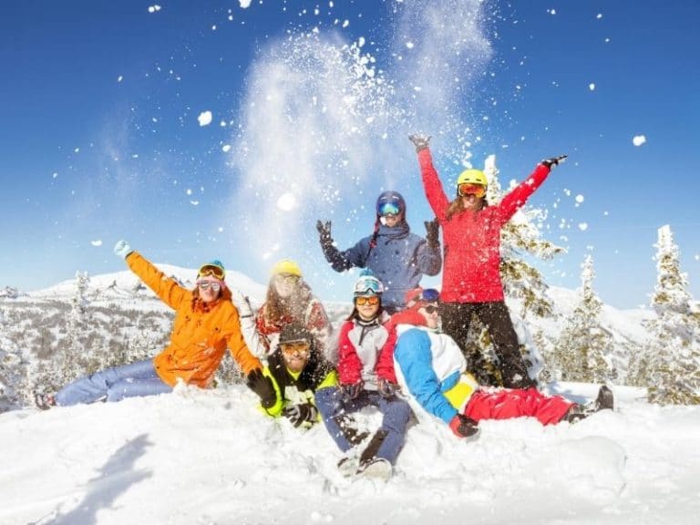 Village de vacances au ski : première réservation !