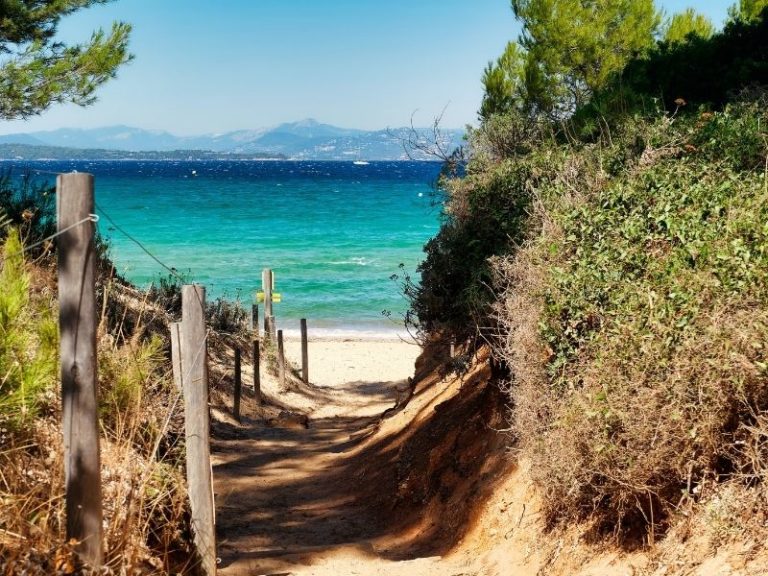 Partir en famille au bord de la méditerranée