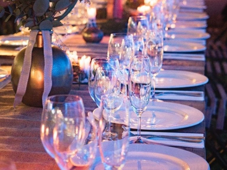 Les questions à absolument poser à votre traiteur pour un banquet réussi !