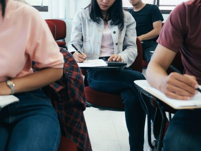 Partez à l’étranger pour vos études avec le prêt étudiant 